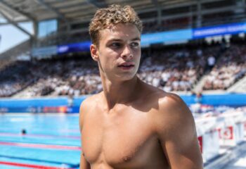 découvrez léon marchand, la nouvelle star du sport français qui fait vibrer les bassins avec ses performances impressionnantes et son talent exceptionnel.