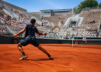 découvrez quels joueurs se démarquent et dominent les premiers tours du tournoi roland garros 2025 dans notre analyse complète des performances.