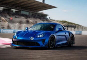 découvrez l'alpine gt4, une sportive conçue pour la compétition. analyse complète de ses performances, design et caractéristiques techniques.