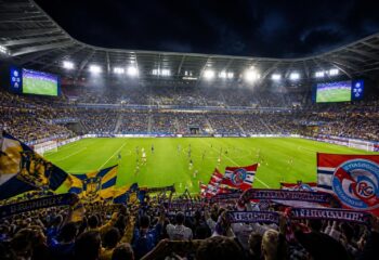 découvrez sur quelle chaîne regarder en direct le match strasbourg-brøndby ce soir. ne manquez aucune action de cette rencontre sportive incontournable.